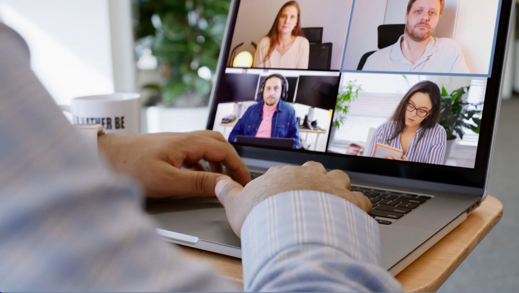 AI Access Securityによる<br/>安全なAI利用について視聴する。